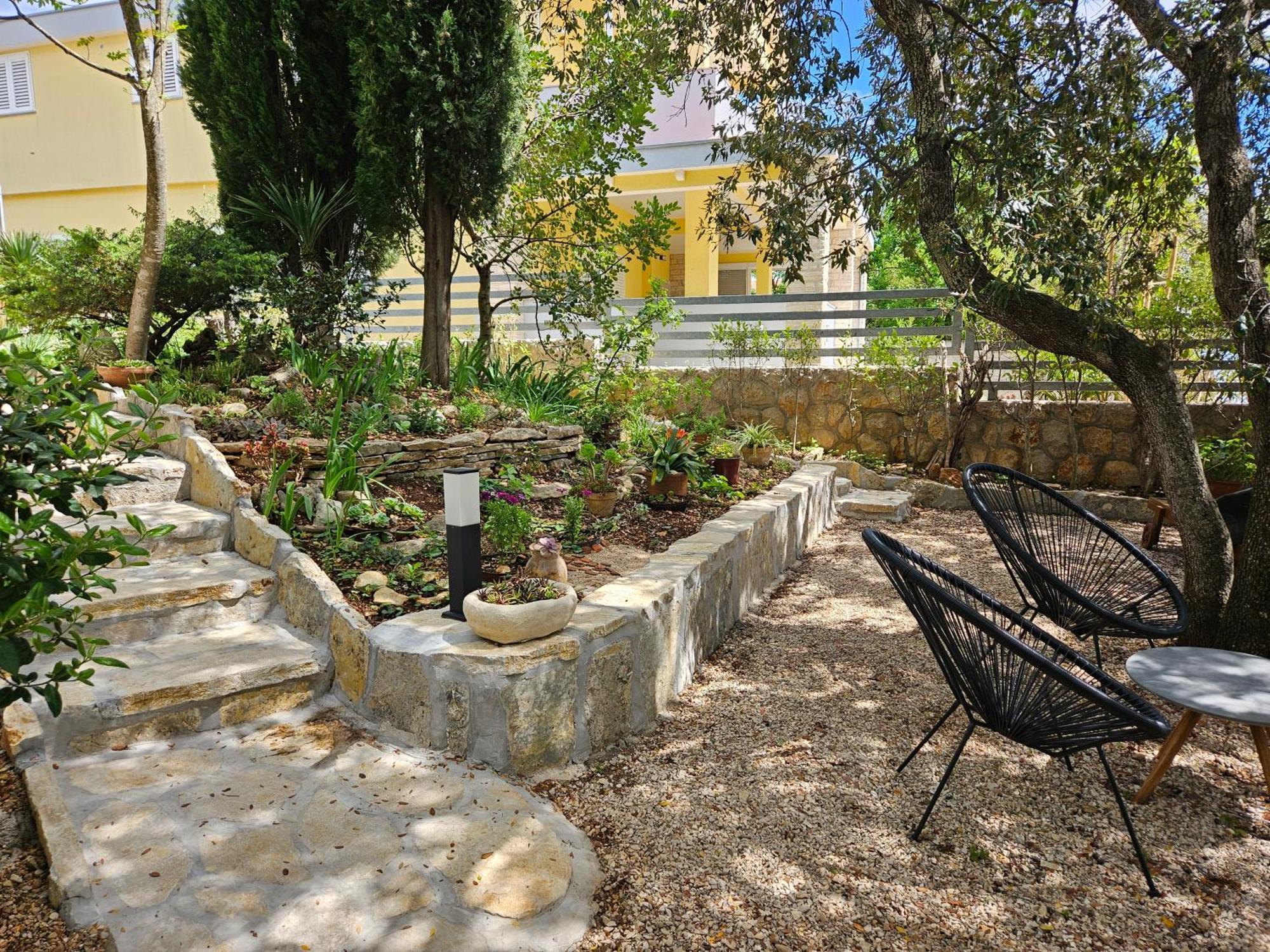 Holiday Home Baricevic โพเซดารเย ภายนอก รูปภาพ