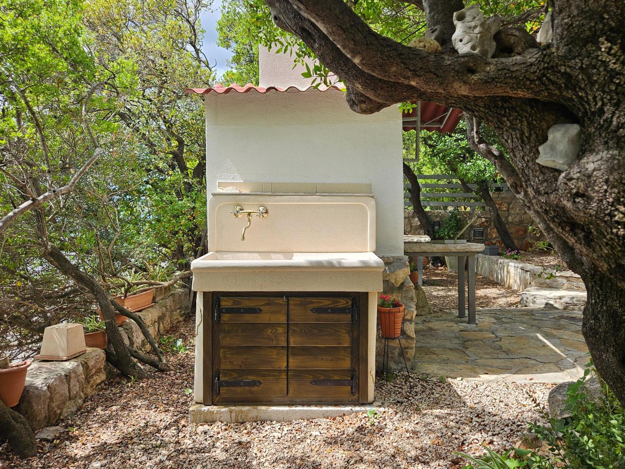 Holiday Home Baricevic โพเซดารเย ภายนอก รูปภาพ