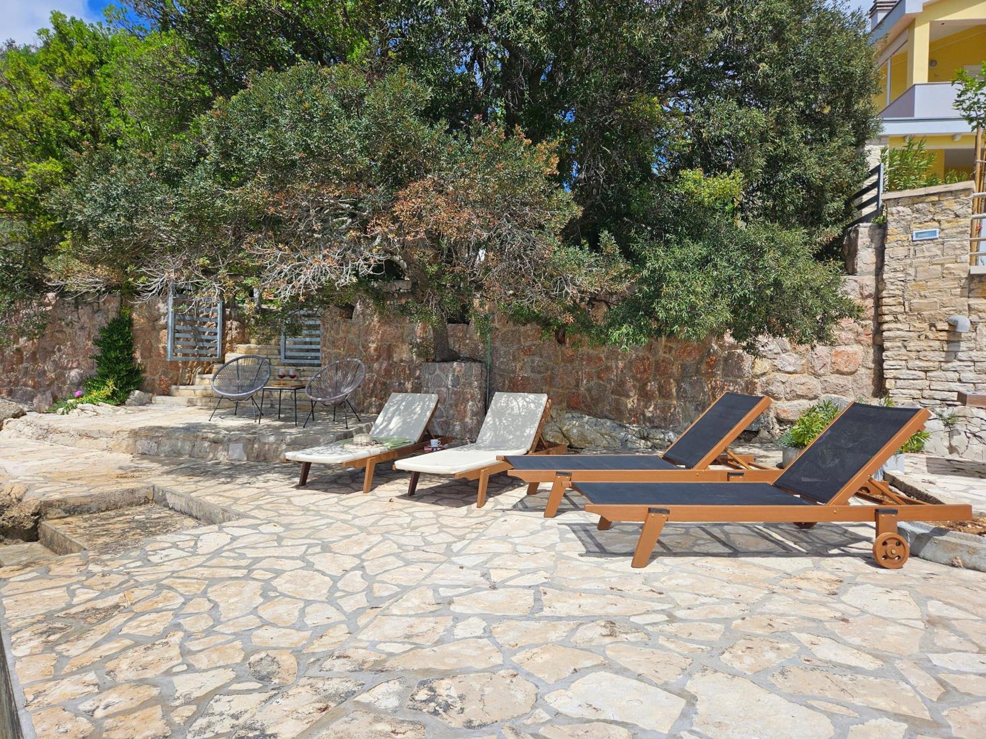 Holiday Home Baricevic โพเซดารเย ภายนอก รูปภาพ